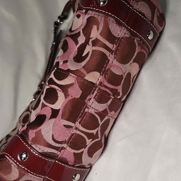 Coach Signature Shoulder Bag - Picture 2 of 7